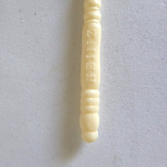 VINTAGE ANTIQUE 4.5” HEINZ BRAND PLASTIC HORS D’OEUVRES PICKLE JAR FORK PICK - Picture 6 of 7